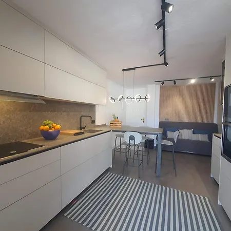 Mar Y Sol * Puerto De Naos